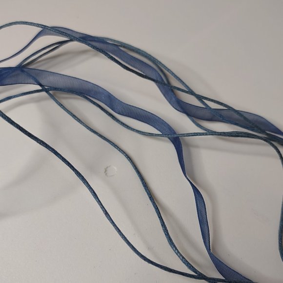 Blue Glass Flower Pendant Necklace 20 Inches Long - Picture 8 of 11